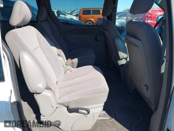 2001 Dodge Grand Caravan with VIN 2B4GT44L11R179428, listed as a IAAI auction lot 41648424 with 179,241 mi miles and . Bid and sale history available at DreamBid. Image 8.