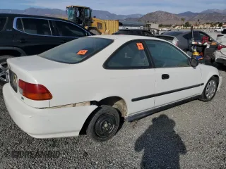 1998 Honda Civic DX with VIN 1HGEJ6228WL007789, listed as a Copart auction lot 76805484 with 369,452 mi miles and Clean Title. Bid and sale history available at carsss.com. Image 3.