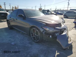 2022 Alfa Romeo Giulia Veloce with VIN ZARFAMBN7N7653310, listed as a Copart auction lot 88539535 with 17,289 mi miles and Salvage Title. Bid and sale history available at carsss.com. Image 4.
