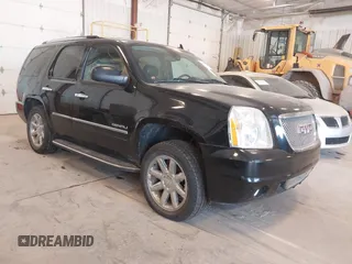 2013 GMC Yukon Denali with VIN 1GKS2EEF2DR221845, listed as a IAAI auction lot 42148383 with 226,367 mi miles. Bid and sale history available at carsss.com. Image 1.