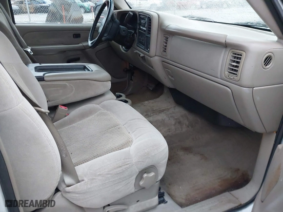 2002 Chevrolet Silverado 1500 LS with VIN 2GCEC19W421401620, listed as a IAAI auction lot 41228732 with 144,389 mi miles. Bid and sale history available at carsss.com. Image 5.