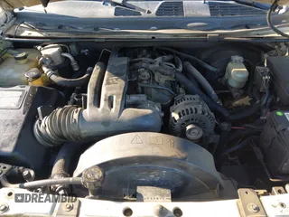 2006 GMC Envoy XL Denali with VIN 1GKES66M566159202, listed as a IAAI auction lot 41988276 with 293,983 mi miles. Bid and sale history available at carsss.com. Image 10.