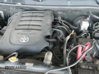 2012 Toyota Tundra z VIN 5TFUM5F15CX028195, wystawiony jako IAAI lot #42607204 z przebiegiem 202 566 mil mil oraz . Historia ofert i sprzedaży dostępna na DreamBid. Obrazek 20.