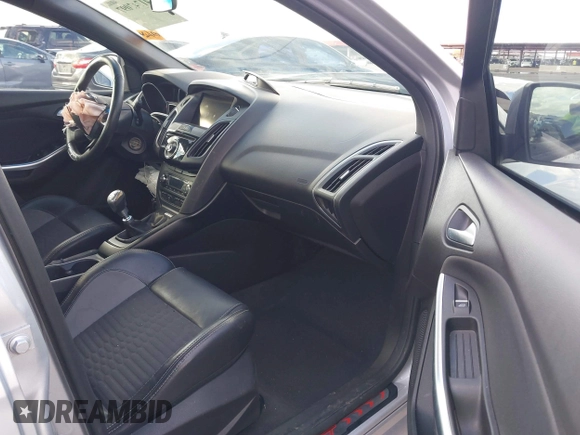 2014 Ford Focus ST with VIN 1FADP3L92EL349942, listed as a IAAI auction lot 41742097 with 141,540 mi miles and . Bid and sale history available at carsss.com. Image 5.