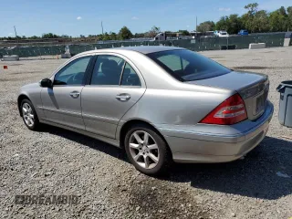 2007 Mercedes-Benz C 280 Luxury with VIN WDBRF92H77F900526, listed as a Copart auction lot 62255205 with 135,145 mi miles and Clean title. Bid and sale history available at DreamBid. Image 2.