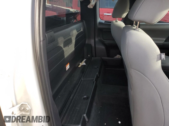 2017 Toyota Tacoma SR z VIN 5TFRX5GN8HX087229, wystawiony jako Copart lot #54735825 z przebiegiem 153 785 mil mil oraz Szkoda całkowita • Salvage title. Historia ofert i sprzedaży dostępna na DreamBid. Obrazek 10.