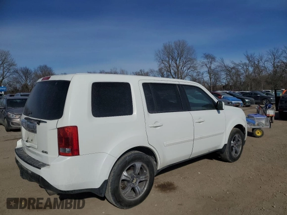 2015 Honda Pilot EX-L with VIN 5FNYF4H50FB020624, listed as a Copart auction lot 43963285 with 175,581 mi miles and Salvage Title. Bid and sale history available at carsss.com. Image 3.