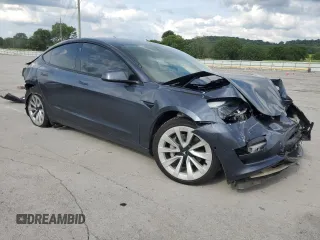 2022 Tesla Model 3 Long Range z VIN 5YJ3E1EB2NF186082, wystawiony jako Copart lot #58591015 z przebiegiem 143 241 mil mil oraz Szkoda całkowita • Salvage title. Historia ofert i sprzedaży dostępna na DreamBid. Obrazek 4.