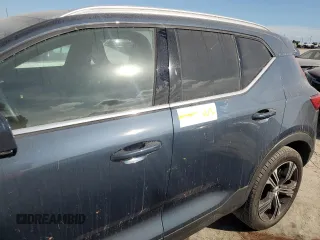 2019 Volvo XC40 Inscription with VIN YV4AC2HL9K2095457, listed as a Copart auction lot 74897784 with 0 mi miles and Non Repairable. Bid and sale history available at carsss.com. Image 13.