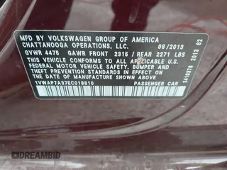2014 Volkswagen Passat S z VIN 1VWAP7A37EC018810, wystawiony jako IAAI lot #40968457 z przebiegiem 102 606 mil mil oraz . Historia ofert i sprzedaży dostępna na DreamBid. Obrazek 9.