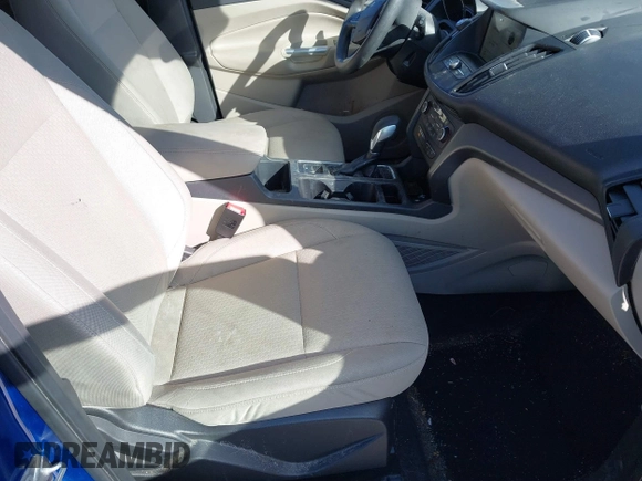 2019 Ford Escape SE z VIN 1FMCU9GD6KUA26821, wystawiony jako IAAI lot #41615726 z przebiegiem 98 071 mil mil oraz . Historia ofert i sprzedaży dostępna na DreamBid. Obrazek 5.