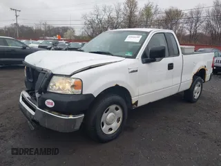 2008 Ford F-150 XL with VIN 1FTRF12248KB43592, listed as a IAAI auction lot 42026199 with 121,299 mi miles. Bid and sale history available at carsss.com. Image 2.