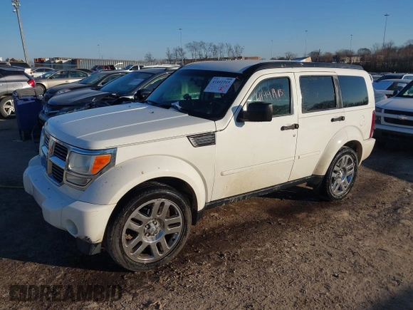 2007 Dodge Nitro SLT with VIN 1D8GU58K67W692313, listed as a IAAI auction lot 41441915 with 195,521 mi miles. Bid and sale history available at carsss.com. Image 2.
