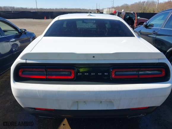 2015 Dodge Challenger SXT Plus with VIN 2C3CDZBG9FH811580, listed as a IAAI auction lot 41813822 with 134,997 mi miles. Bid and sale history available at carsss.com. Image 16.