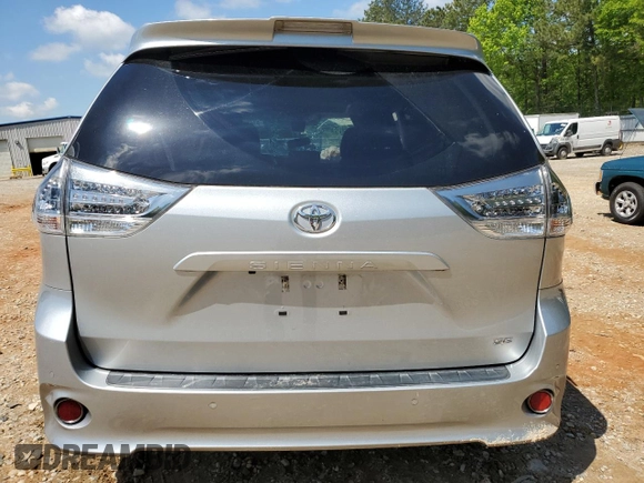 2020 Toyota Sienna SE with VIN 5TDXZ3DC8LS059454, listed as a Copart auction lot 51677934 with 31,414 mi miles and Salvage Title. Bid and sale history available at carsss.com. Image 6.