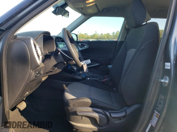 2020 Kia Soul S with VIN KNDJ23AU2L7059435, listed as a Copart auction lot 88678985 with 80,402 mi miles and Salvage Title. Bid and sale history available at DreamBid. Image 7.