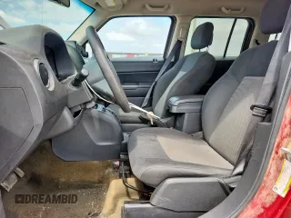 2016 Jeep Patriot Sport with VIN 1C4NJPBB5GD698974, listed as a Copart auction lot 61873635 with 142,304 mi miles and Clean title. Bid and sale history available at DreamBid. Image 7.