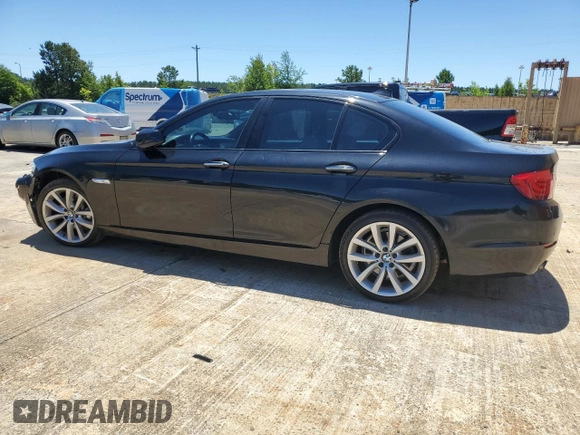 2012 BMW 5 Series 535i z VIN WBAFR7C51CC808325, wystawiony jako Copart lot #57552695 z przebiegiem 167 528 mil mil oraz Szkoda całkowita • Salvage title. Historia ofert i sprzedaży dostępna na DreamBid. Obrazek 2.