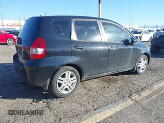2007 Honda Fit с VIN JHMGD38467S062303, выставлен на аукционе IAAI как лот 41033089 с пробегом 270 488 миль миль и . История ставок и продаж доступна на DreamBid. Изображение 4.