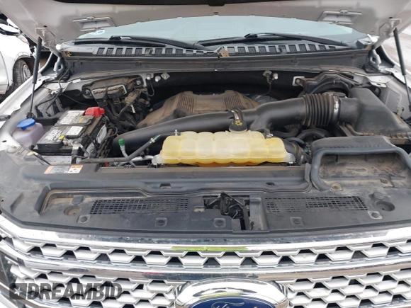 2018 Ford Expedition Platinum with VIN 1FMJU1MT8JEA07636, listed as a IAAI auction lot 41437297 with 100,730 mi miles. Bid and sale history available at carsss.com. Image 10.