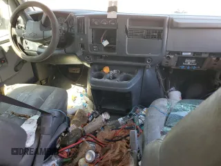 2006 Chevrolet Express Cargo Van with VIN 1GCGG25V561211868, listed as a Copart auction lot 69066834 with Not Provided miles and Non Repairable. Bid and sale history available at carsss.com. Image 8.