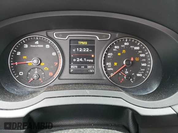 2015 Audi Q3 2.0T Premium Plus with VIN WA1EFCFS8FR005640, listed as a Copart auction lot 56639663 with 85,279 mi miles. Bid and sale history available at carsss.com. Image 9.
