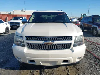 2010 Chevrolet Avalanche LTZ with VIN 3GNNCGE04AG125909, listed as a IAAI auction lot 41666145 with 92,395 mi miles and . Bid and sale history available at DreamBid. Image 12.