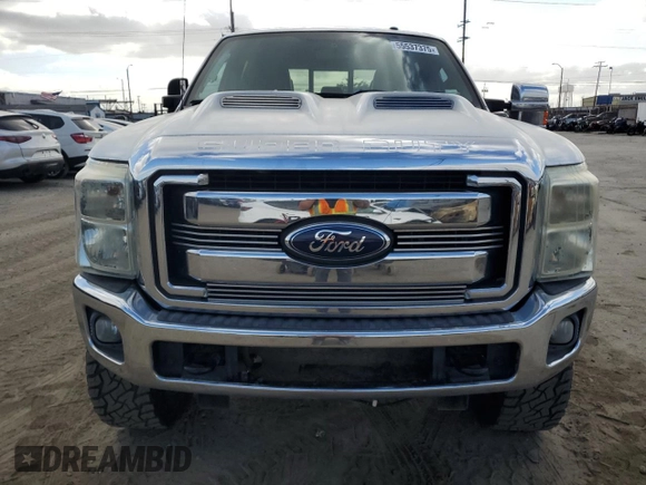 2012 Ford F-250 XL z VIN 1FT7W2BT4CEA51296, wystawiony jako Copart lot #55537375 z przebiegiem 243 184 mil mil oraz Czysty tytuł • Clean title. Historia ofert i sprzedaży dostępna na DreamBid. Obrazek 5.
