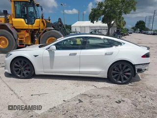2017 Tesla Model S 100D with VIN 5YJSA1E45HF189006, listed as a IAAI auction lot 42540693 with 64,827 mi miles and . Bid and sale history available at DreamBid. Image 15.