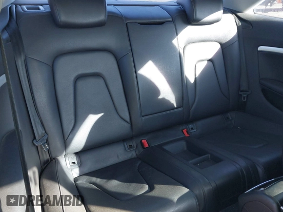 2012 Audi A5 Premium с VIN WAUCFAFR9CA030147, выставлен на аукционе IAAI как лот 41289063 с пробегом 171 875 миль миль и . История ставок и продаж доступна на DreamBid. Изображение 8.
