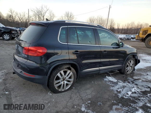 2013 Volkswagen Tiguan S с VIN WVGBV3AX2DW577716, выставлен на аукционе Copart как лот 85504974 с пробегом 101 532 миль миль и Списание • Salvage title. История ставок и продаж доступна на DreamBid. Изображение 3.