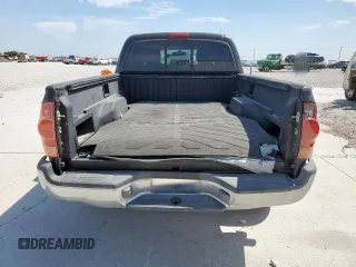 2005 Toyota Tacoma PreRunner с VIN 5TEKU72N25Z104477, выставлен на аукционе Copart как лот 52898405 с пробегом 183 619 миль миль и Списание • Salvage title. История ставок и продаж доступна на DreamBid. Изображение 6.