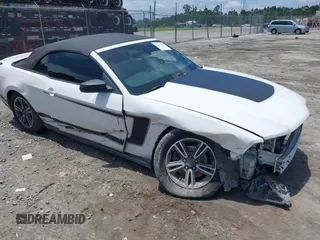 2012 Ford Mustang V6 with VIN 1ZVBP8EM6C5235229, listed as a IAAI auction lot 42454424 with 188,763 mi miles and . Bid and sale history available at DreamBid. Image 1.