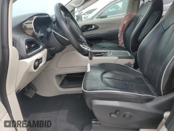 2022 Chrysler Pacifica Limited with VIN 2C4RC1GG9NR104524, listed as a Copart auction lot 54826355 with 57,709 mi miles and Salvage title. Bid and sale history available at DreamBid. Image 7.