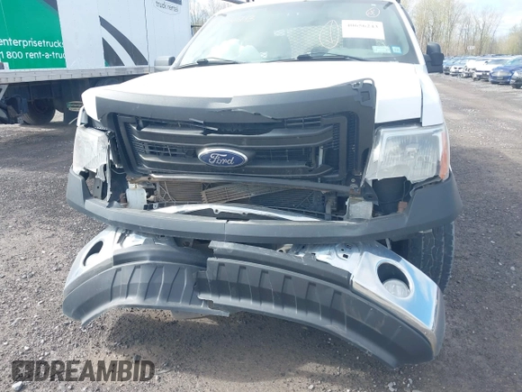 2014 Ford F-150 XL with VIN 1FTFX1CF8EFA94564, listed as a IAAI auction lot 40656243 with 184,667 mi miles. Bid and sale history available at carsss.com. Image 6.