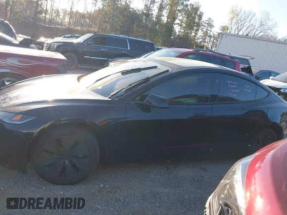 2024 Tesla Model 3 z VIN 5YJ3E1EA8RF728301, wystawiony jako IAAI lot #41865709 z przebiegiem 35 791 mil mil oraz . Historia ofert i sprzedaży dostępna na DreamBid. Obrazek 13.