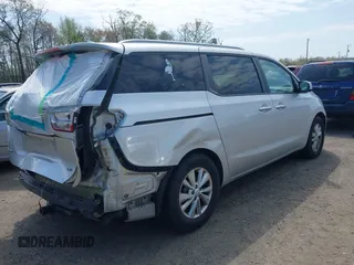 2017 Kia Sedona LX with VIN KNDMB5C17H6292641, listed as a IAAI auction lot 42010175 with 95,247 mi miles. Bid and sale history available at carsss.com. Image 4.