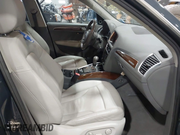 2011 Audi Q5 Premium Plus z VIN WA1DKAFP4BA099760, wystawiony jako IAAI lot #42292525 z przebiegiem 123 636 mil mil oraz . Historia ofert i sprzedaży dostępna na DreamBid. Obrazek 5.