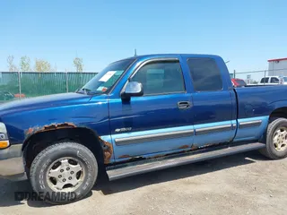2002 Chevrolet Silverado 1500 LS with VIN 1GCEK19T22Z249188, listed as a IAAI auction lot 42244002 with 209,902 mi miles and . Bid and sale history available at DreamBid. Image 6.