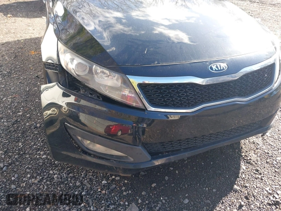 2013 Kia Optima LX with VIN 5XXGM4A79DG245910, listed as a IAAI auction lot 41853925 with 231,321 mi miles. Bid and sale history available at carsss.com. Image 6.