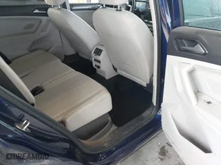 2022 Volkswagen Tiguan SE with VIN 3VV2B7AX5NM118400, listed as a IAAI auction lot 41664009 with 85,101 mi miles. Bid and sale history available at carsss.com. Image 8.