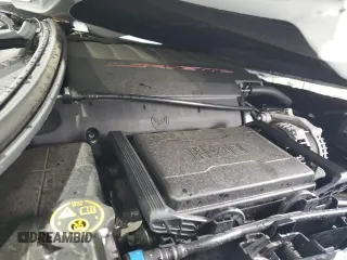 2015 Chevrolet Corvette 2LT z VIN 1G1YD2D76F5111568, wystawiony jako Copart lot #51807145 z przebiegiem 31 339 mil mil oraz Szkoda całkowita • Salvage title. Historia ofert i sprzedaży dostępna na DreamBid. Obrazek 11.