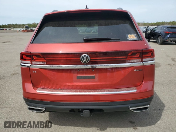 2024 Volkswagen Atlas SE z VIN 1V2KR2CA2RC529295, wystawiony jako Copart lot #54307975 z przebiegiem 14 320 mil mil oraz Szkoda całkowita • Salvage title. Historia ofert i sprzedaży dostępna na DreamBid. Obrazek 6.