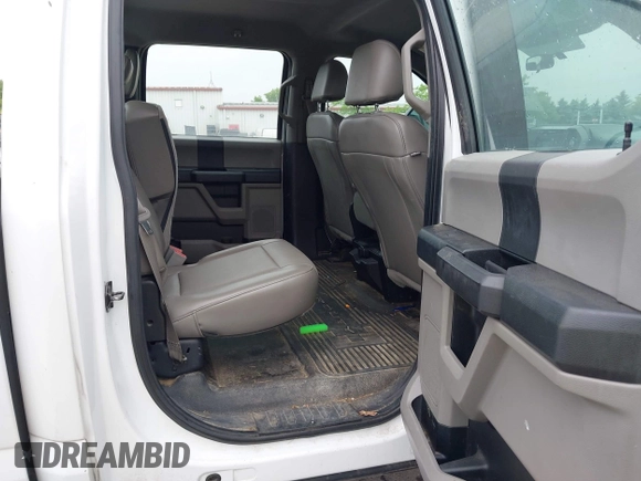 2019 Ford F-350 Platinum with VIN 1FT7W3BT4KED68113, listed as a IAAI auction lot 42420899 with 240,939 mi miles and . Bid and sale history available at DreamBid. Image 8.
