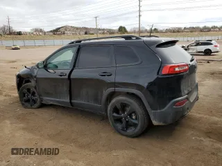 2018 Jeep Cherokee Latitude Tech Connect with VIN 1C4PJLCBXJD552982, listed as a Copart auction lot 49945225 with 157,930 mi miles and Salvage title. Bid and sale history available at DreamBid. Image 2.