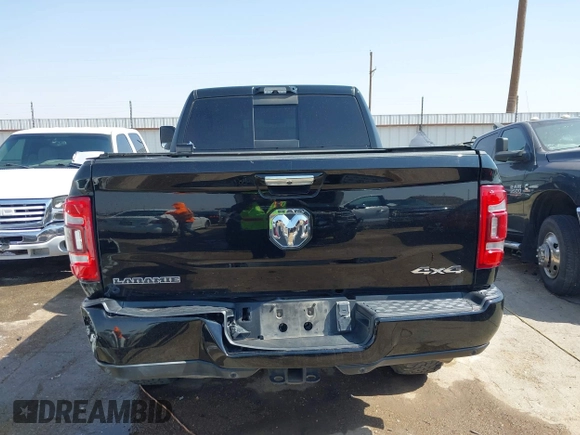 2022 Ram 2500 Laramie z VIN 3C6UR5FL6NG361636, wystawiony jako IAAI lot #42331483 z przebiegiem 58 812 mil mil oraz . Historia ofert i sprzedaży dostępna na DreamBid. Obrazek 16.