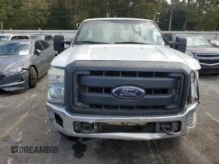 2012 Ford F-250 XL z VIN 1FTBF2A6XCEA90934, wystawiony jako Copart lot #78353524 z przebiegiem Nie podano mil oraz Szkoda całkowita • Salvage title. Historia ofert i sprzedaży dostępna na DreamBid. Obrazek 5.