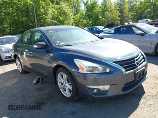 2013 Nissan Altima SV with VIN 1N4AL3AP9DC121130, listed as a IAAI auction lot 42204756 with 162,240 mi miles and . Bid and sale history available at carsss.com. Image 1.