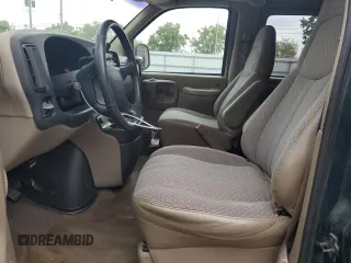 1997 GMC Savana with VIN 1GJGG25R1V1073885, listed as a Copart auction lot 72458594 with 189,209 mi miles and Salvage Title. Bid and sale history available at carsss.com. Image 7.