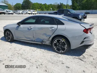 2024 Kia K5 GT-Line z VIN 5XXG64J28RG240655, wystawiony jako Copart lot #53449025 z przebiegiem 47 580 mil mil oraz Szkoda całkowita • Salvage title. Historia ofert i sprzedaży dostępna na DreamBid. Obrazek 2.